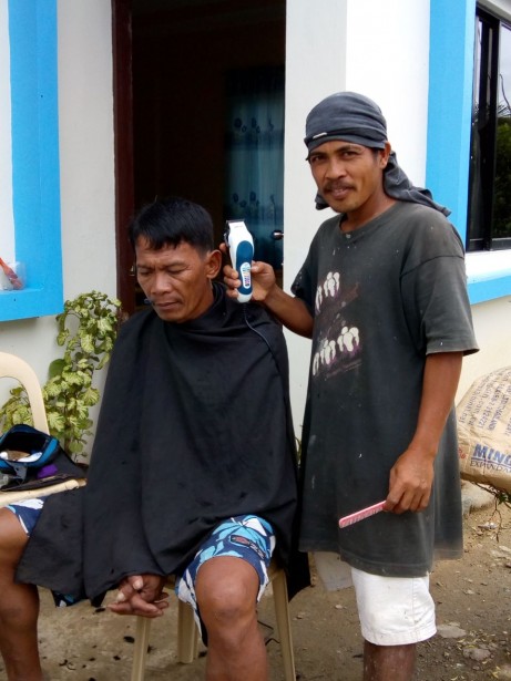 Stevie Tajanlangit fulfils his promise to one of our beneficiaries, “Simo”!