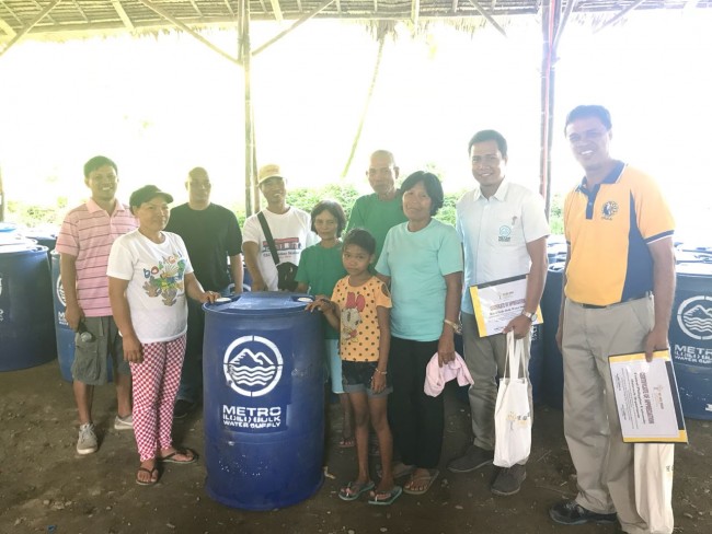 Metro Iloilo Water District donate 100 Water tanks to the Village.